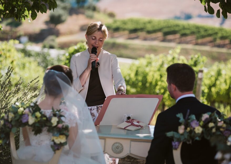 Paola Minussi Celebrante: utmost care and personalization of the ceremony
