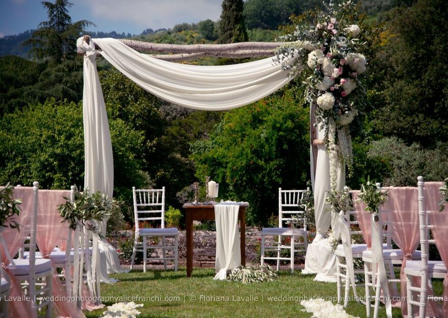 With WISHVERSILIA, your wedding in Tuscany is at the center of the world